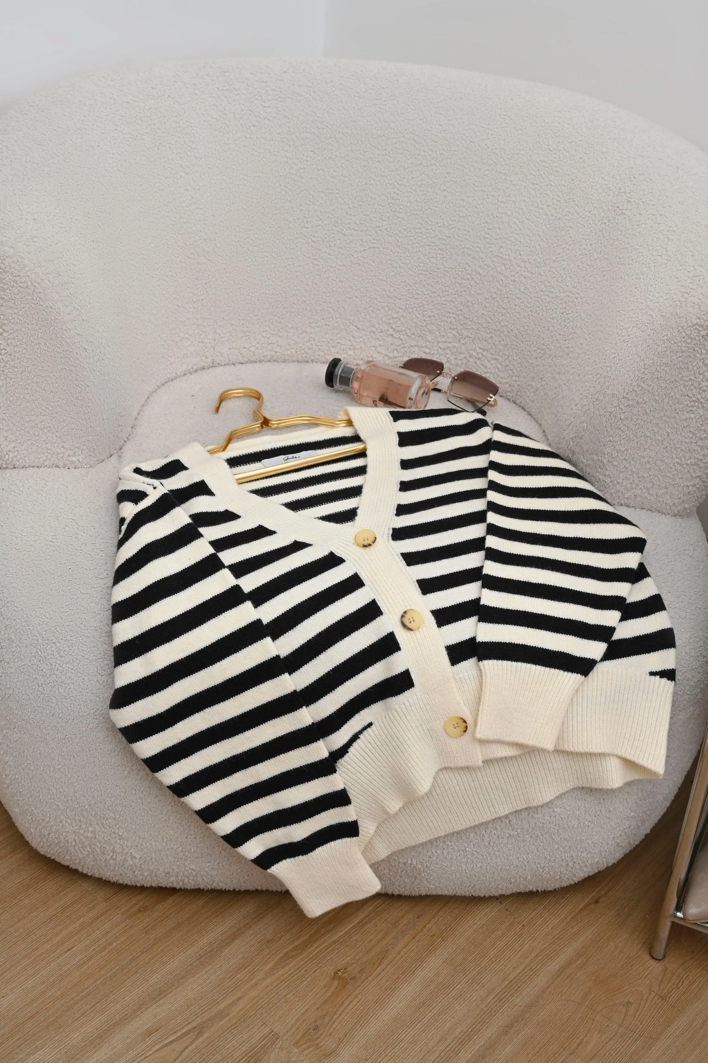 AMELIA STRIPPED CARDIGAN