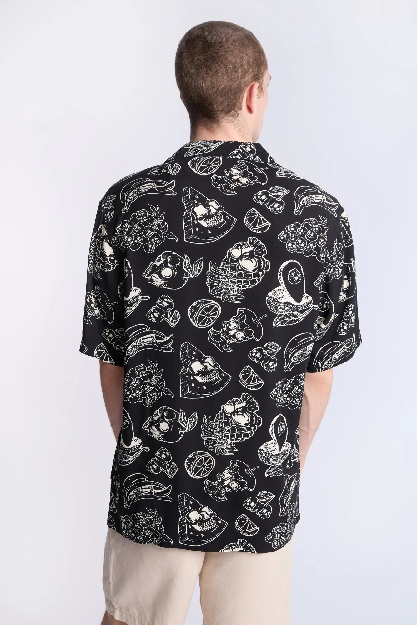 Arsenic Mens B&W Fruit Skulls Button-Up