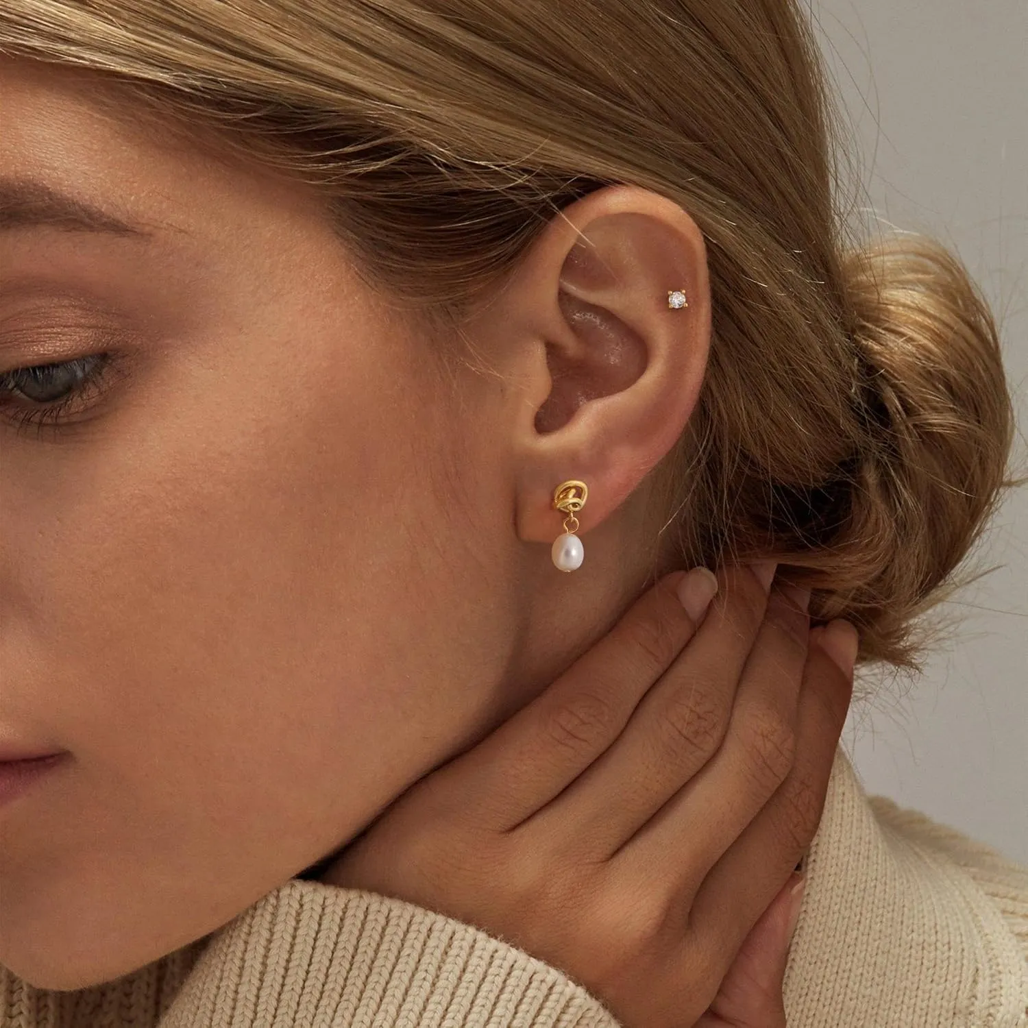 Gold Earrings for Women,14k Gold Plated Pearl Drop Earring Dainty Gold Bridal Prom Earrings Small Cute Stud Earring Wedding Dangle Earrings for Women Trendy Prom Bride Jewelry Gifts