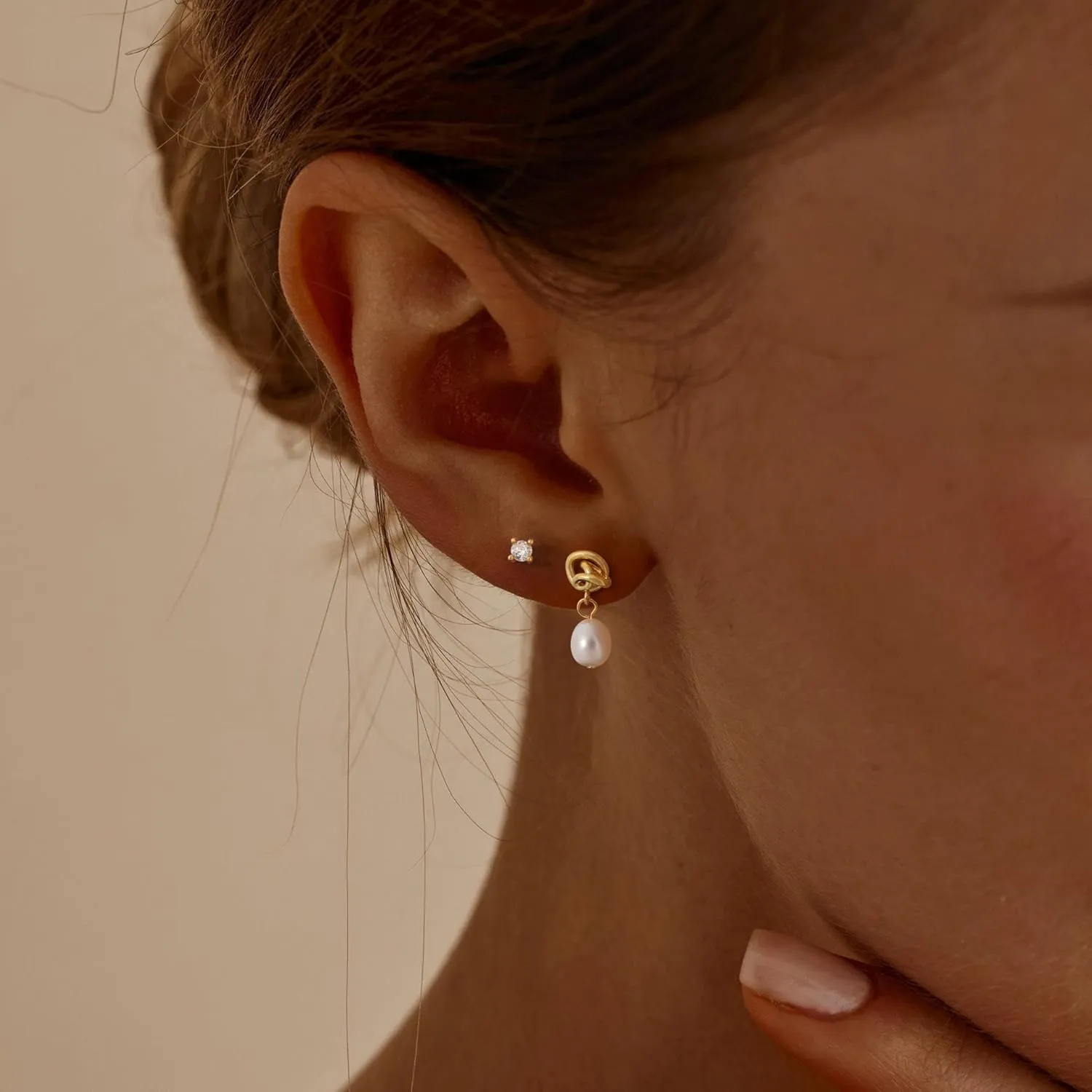 Gold Earrings for Women,14k Gold Plated Pearl Drop Earring Dainty Gold Bridal Prom Earrings Small Cute Stud Earring Wedding Dangle Earrings for Women Trendy Prom Bride Jewelry Gifts