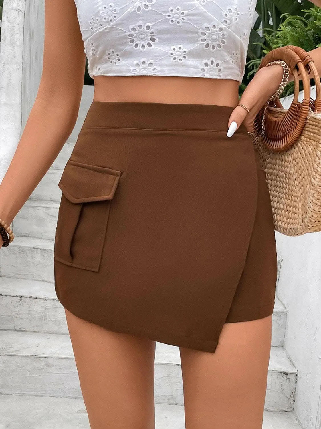 High waist pocketed shorts