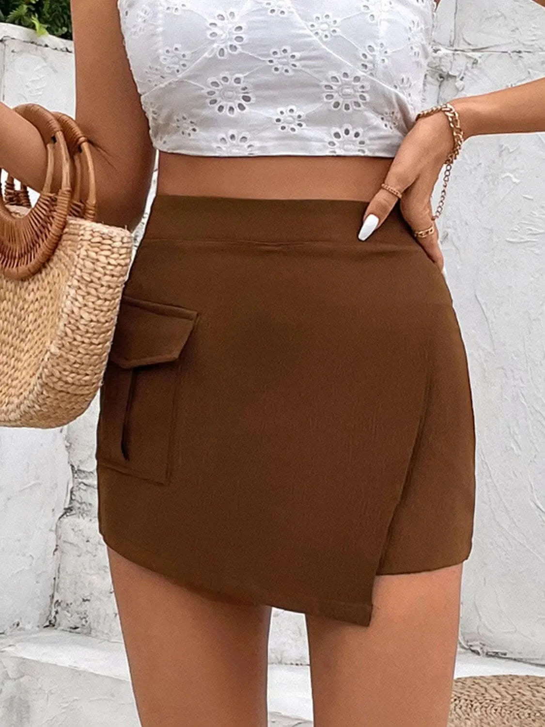 High waist pocketed shorts