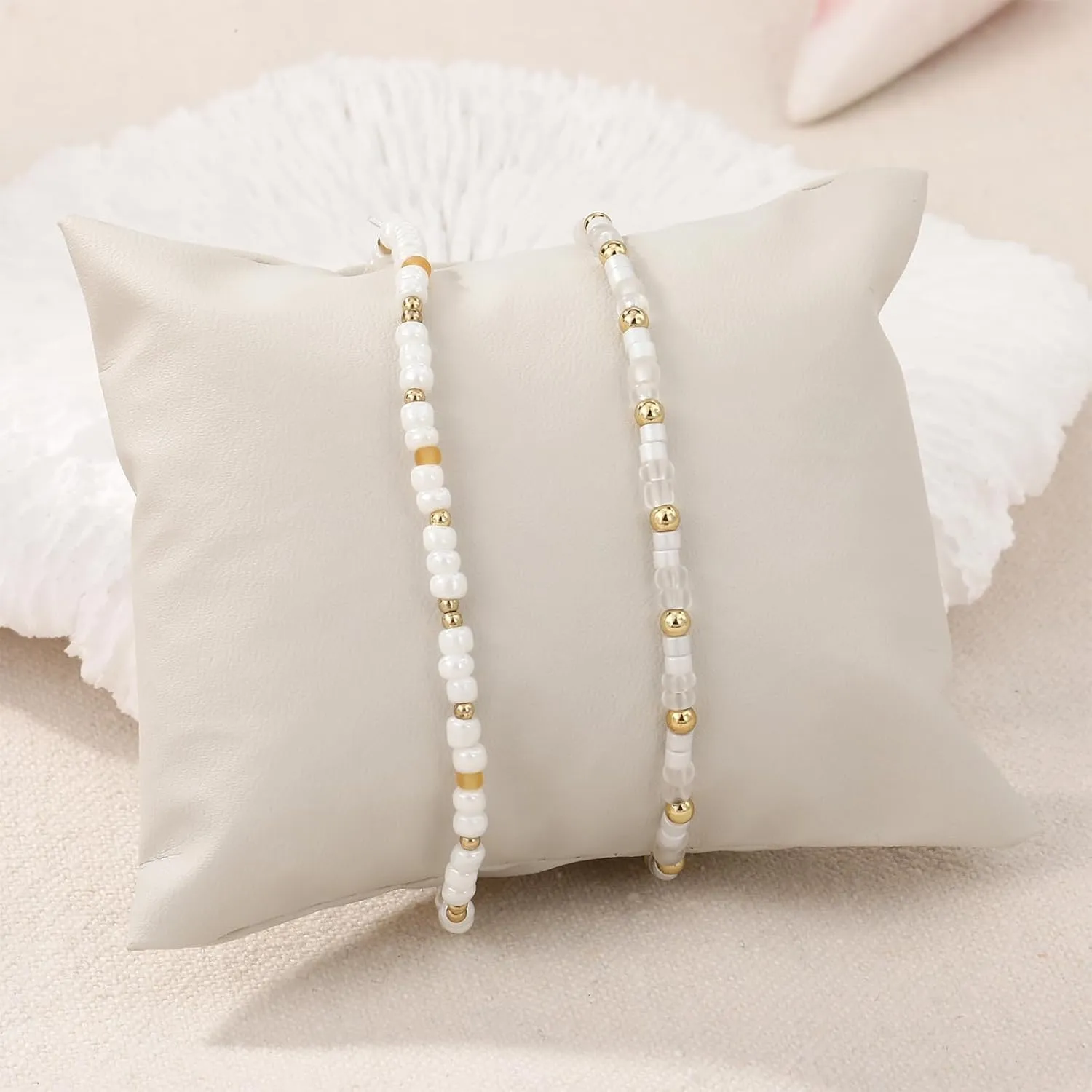 Ornaland 2 Pcs Beaded Bracelets Boho Bracelets Surfer Bracelets Stackable Elastic Bracelet Set Handmade Seed Bead Bracelet Women Gift Jewelry