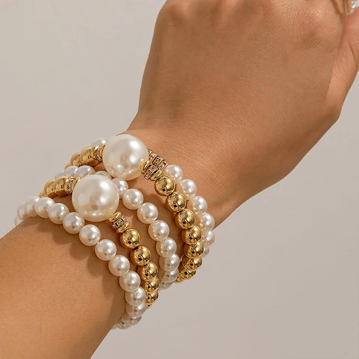 Pearl Bracelet for Women Chunky Fake Pearl Stackable Stretch Bracelet Set Multilayer Gold Beaded Bangles Wedding Bridesmaids Bridal Party Jewelry Gift