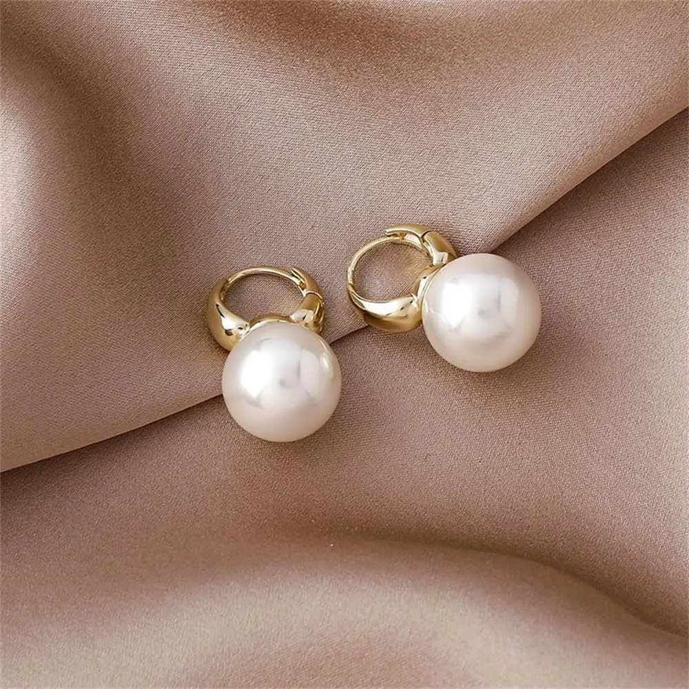 Pearl Earrings for Women Pearl Drop Earrings Gold Pearl Hoop Earrings Elegant Pearl Dangle Earrings Bridal Earrings for Wedding Jewelry Mothers Day Gifts for Mom