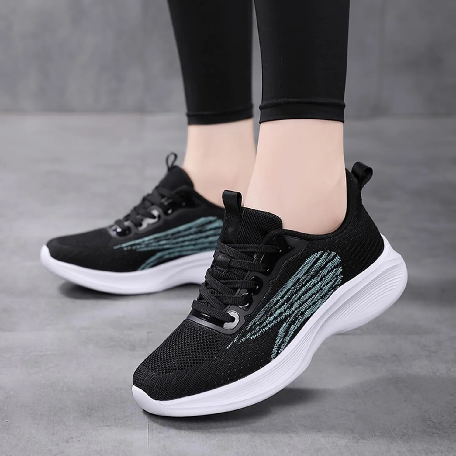 Slip on Walking Shoes for Women Dressy Knitted Non Slip Arch Support Running Shoes Breathable Mesh Sports Workout Tennis Shoes Ladies 2024 Fashion Sneakers