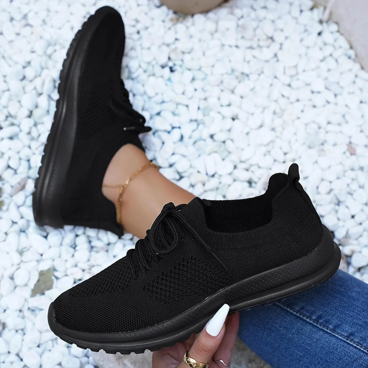 Slip on Walking Shoes Women Memory Foam Non Slip Vintage Wide Running Shoes Breathable Gym Workout Shoes Fashion Lace Up Sneakers
