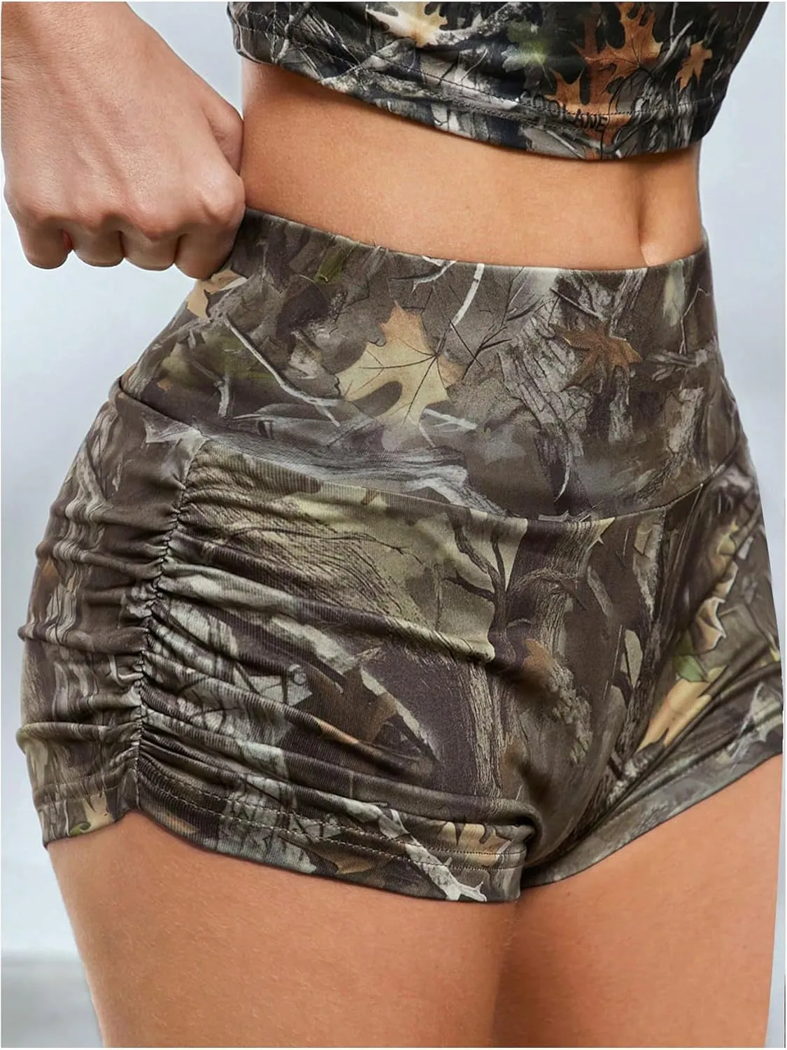 WDIRARA Women's Cow Print Elastic High Waist Shorts Stretch Skinny Shorts