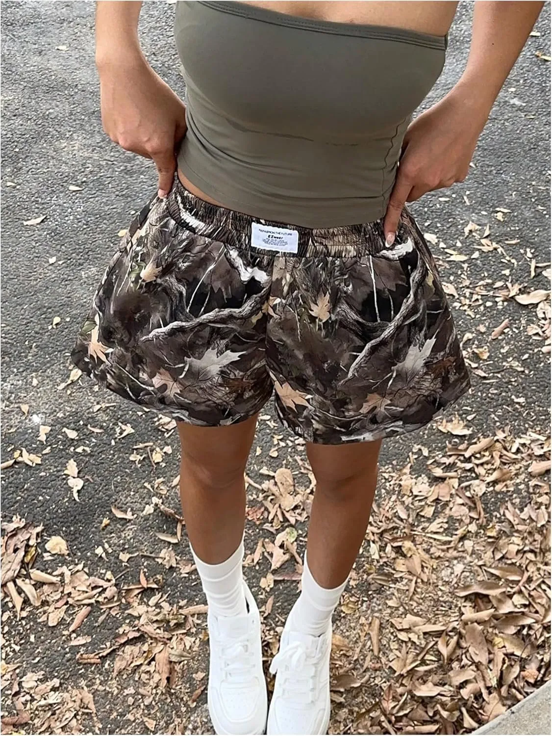 WDIRARA Women's Leopard Print Mini Shorts High Waist Elastic Loose Shorts