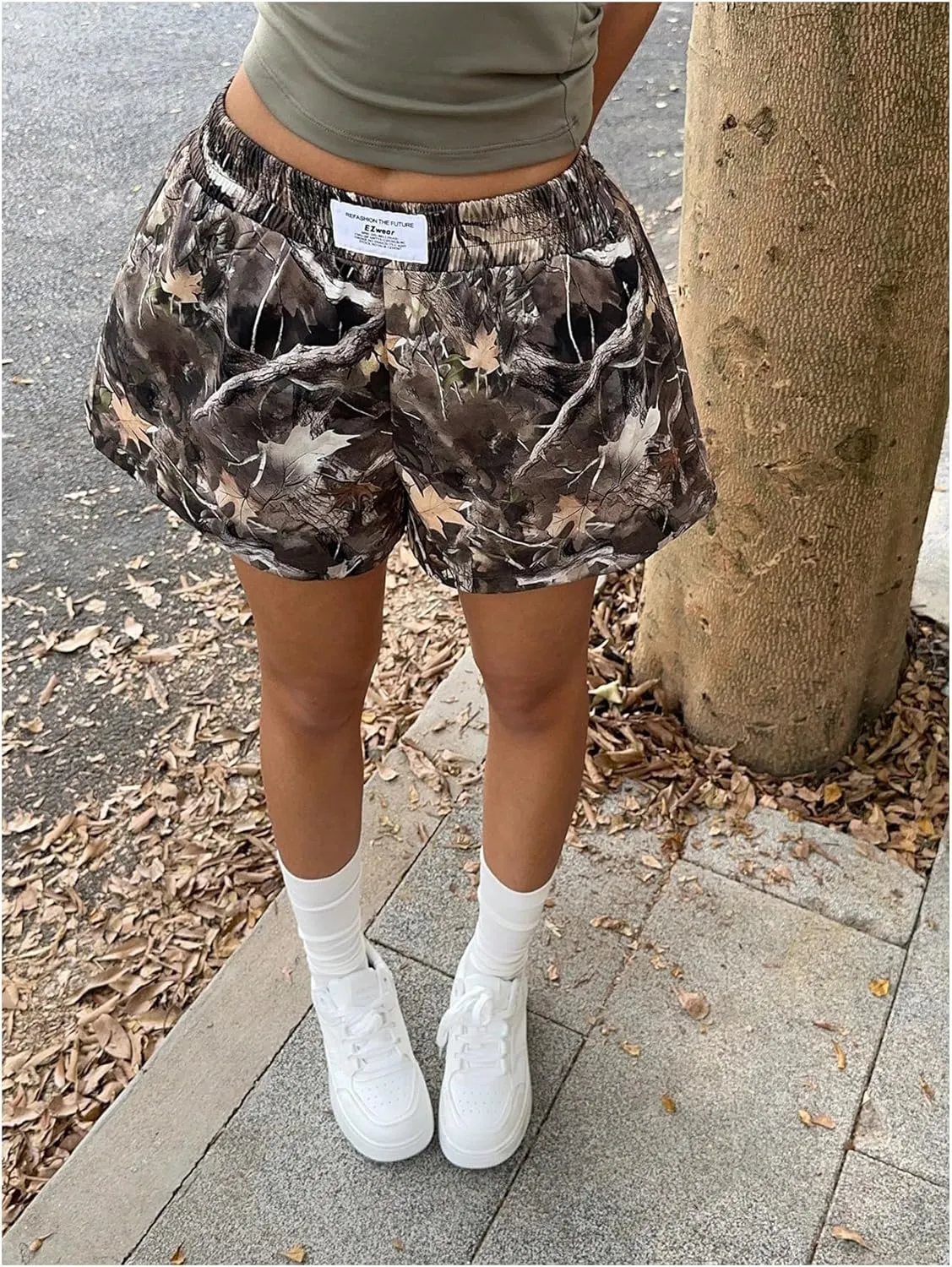 WDIRARA Women's Leopard Print Mini Shorts High Waist Elastic Loose Shorts