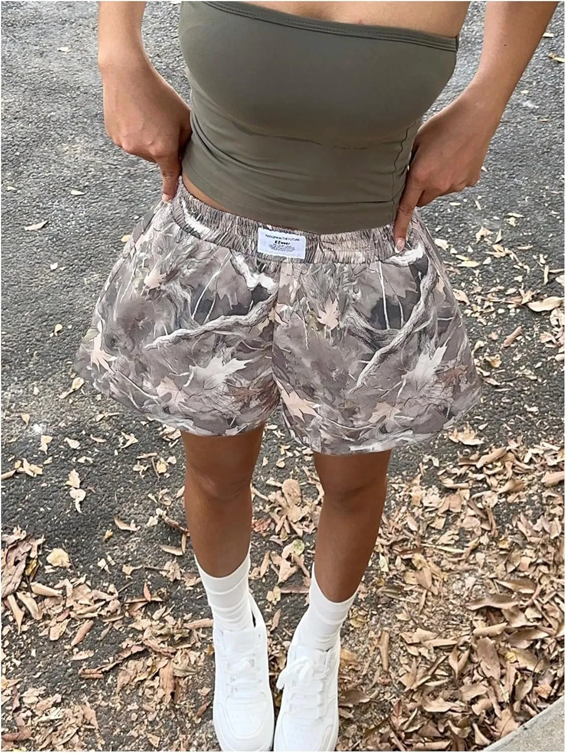 WDIRARA Women's Leopard Print Mini Shorts High Waist Elastic Loose Shorts