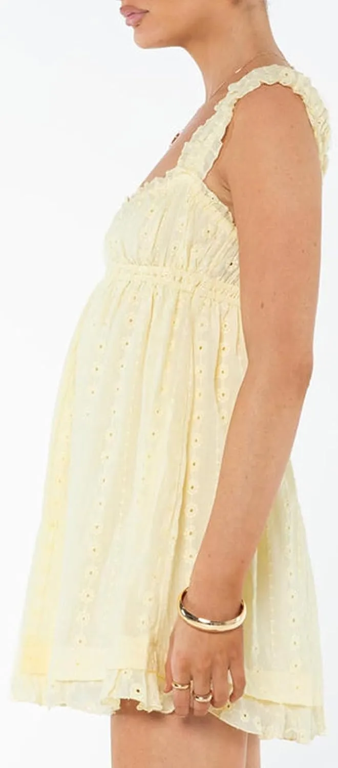 Women Floral Eyelet Embroidery Mini Dress Ruffle Cap Sleeve Flowy Babydoll Dress Square Neck Peplum Beach Sundress