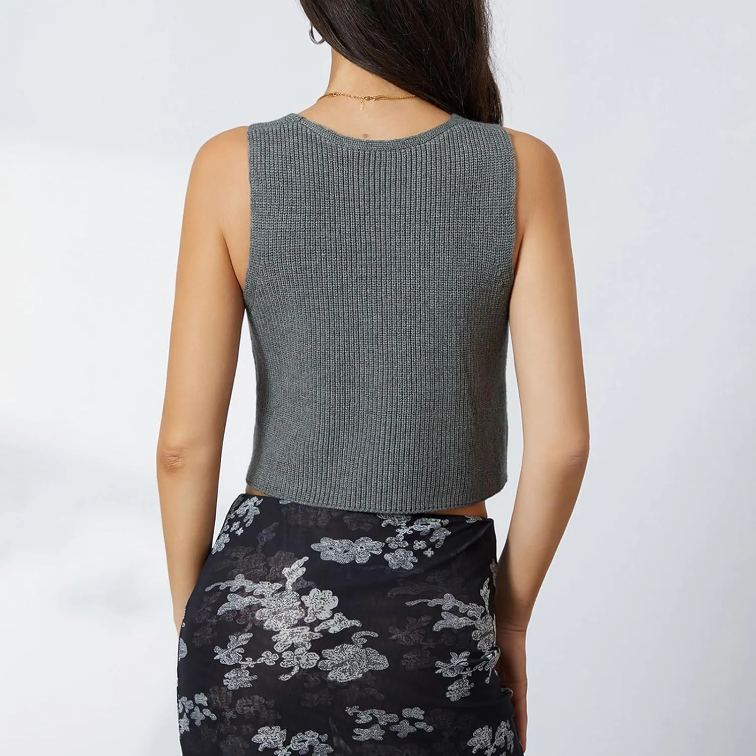 Women Knit Vest Top Y2k V Neck Sleeveless Button Up Crochet Going Out Tops Fashion Streetwear