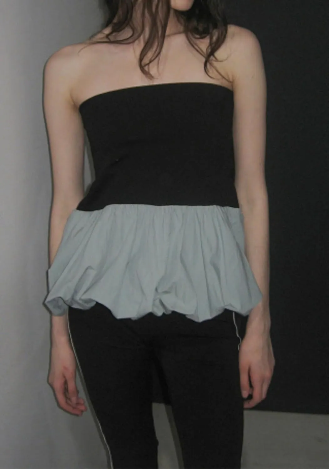 Women Peplum Tube Tops Strapless Ruffle Hem Bubble Bandeau Tops Sleeveless Off Shoulder Puffy Pleated Going Out Tops