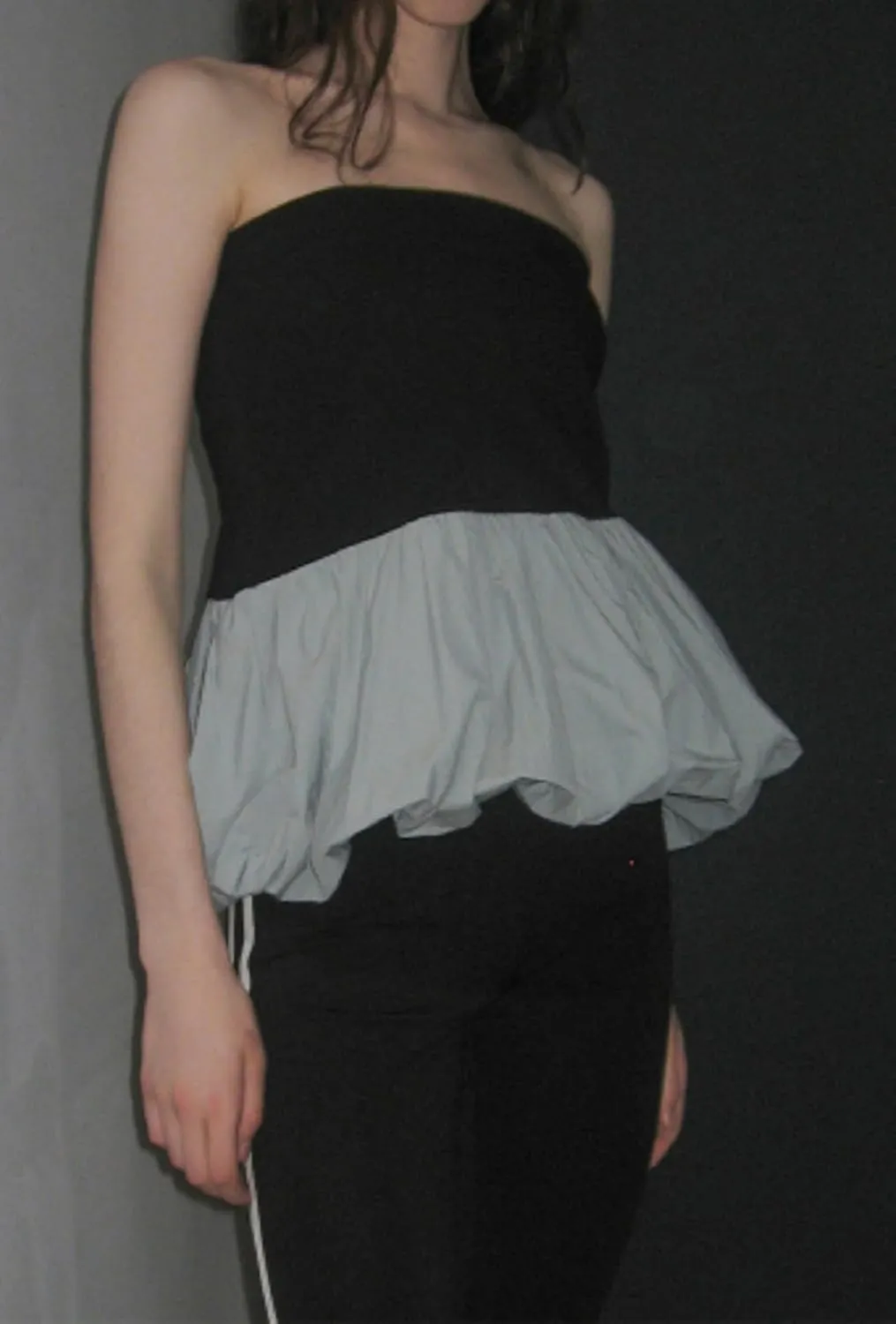Women Peplum Tube Tops Strapless Ruffle Hem Bubble Bandeau Tops Sleeveless Off Shoulder Puffy Pleated Going Out Tops