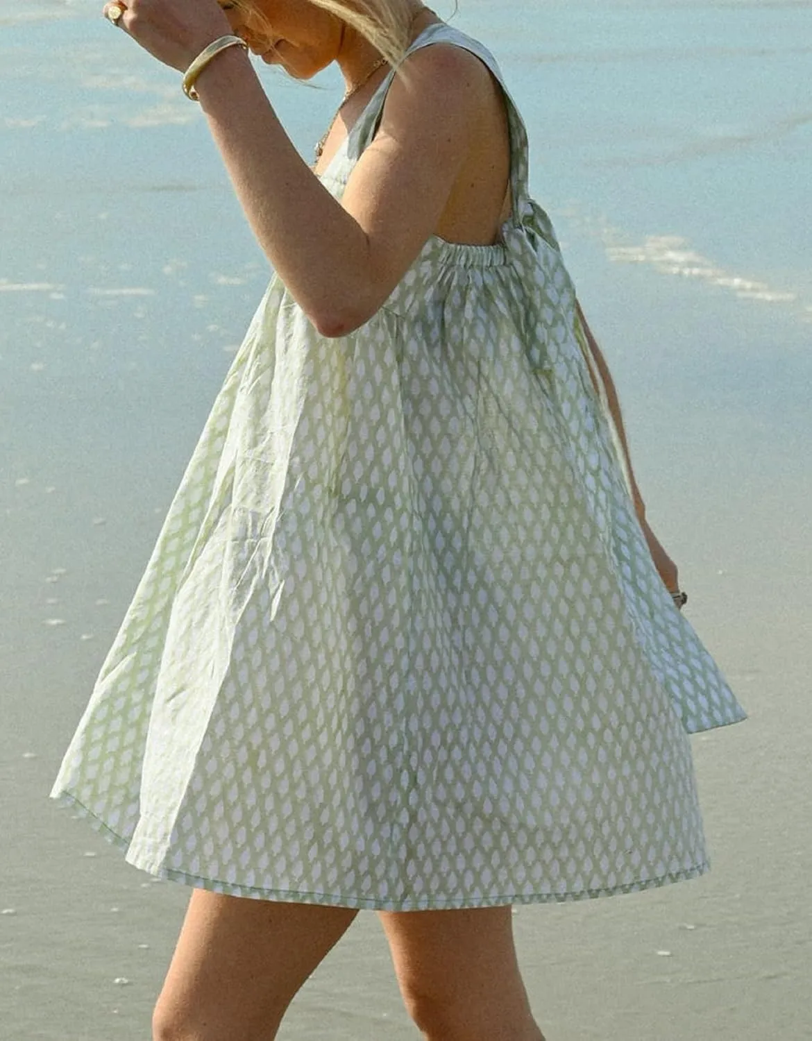 Women Ruffle Floral Babydoll Dress Tie Shoulder Boho Flowy Mini Dress Y2K Cute Bow Sleeveless Going Out Sundress