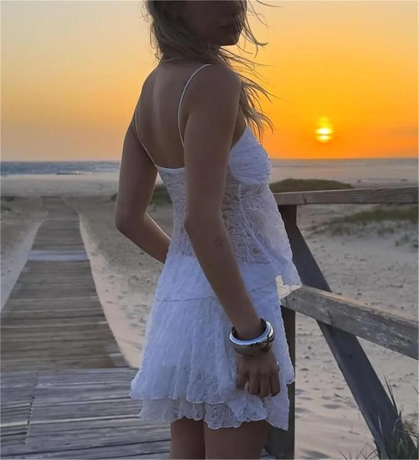 Women Ruffled Cami Tops Y2k Eyelet Lace Tank Top Cute Bow Detail Spaghetti Strap Solid Color Ruffled Hem Camisole