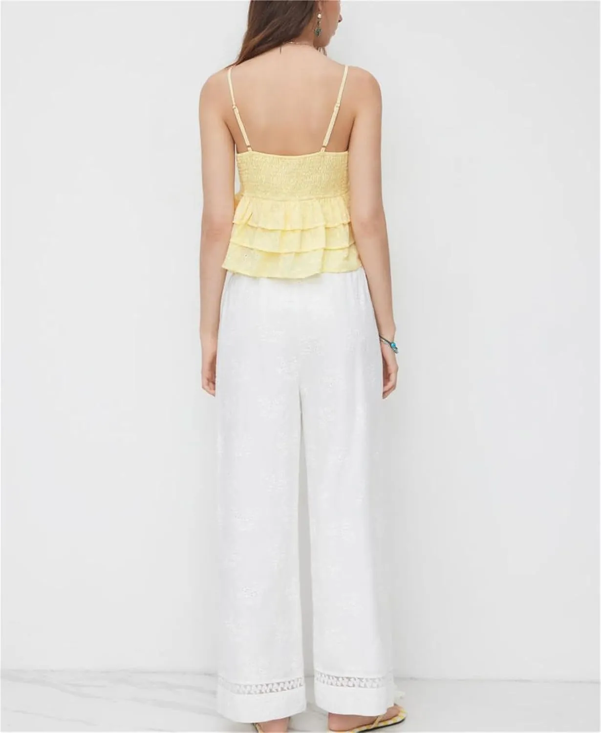 Women Ruffled Cami Tops Y2k Eyelet Lace Tank Top Cute Bow Detail Spaghetti Strap Solid Color Ruffled Hem Camisole