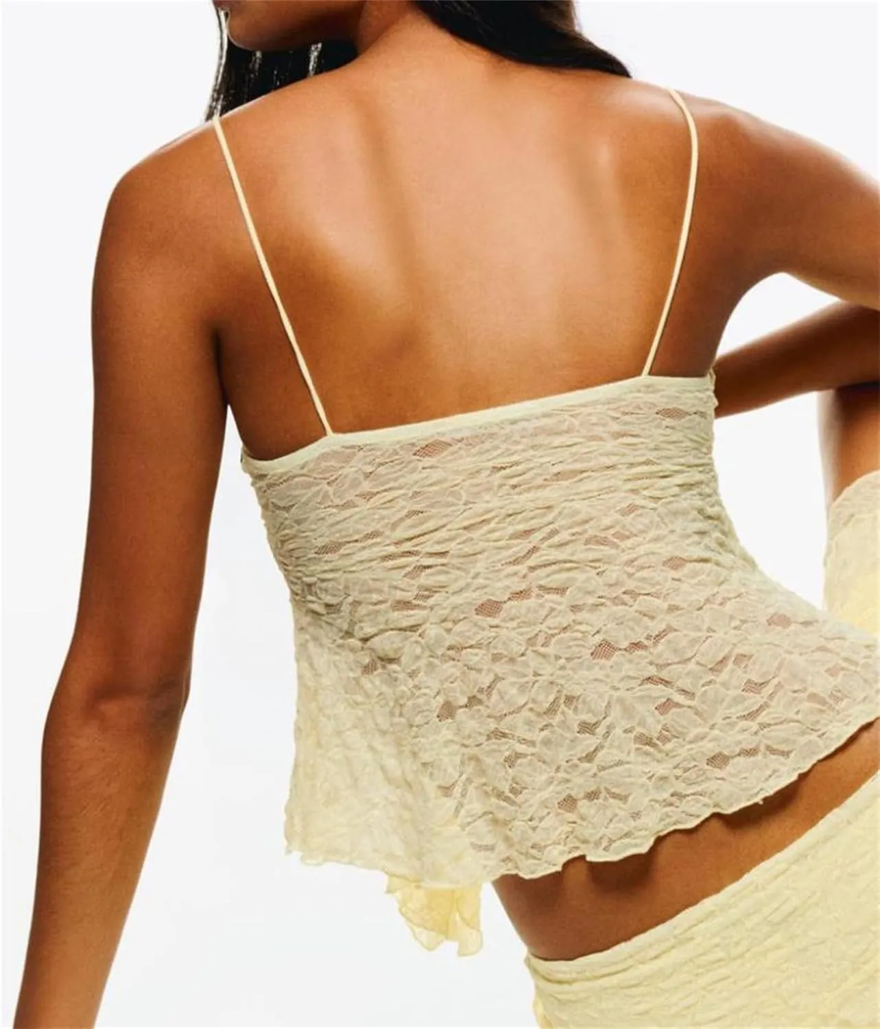 Women Ruffled Cami Tops Y2k Eyelet Lace Tank Top Cute Bow Detail Spaghetti Strap Solid Color Ruffled Hem Camisole