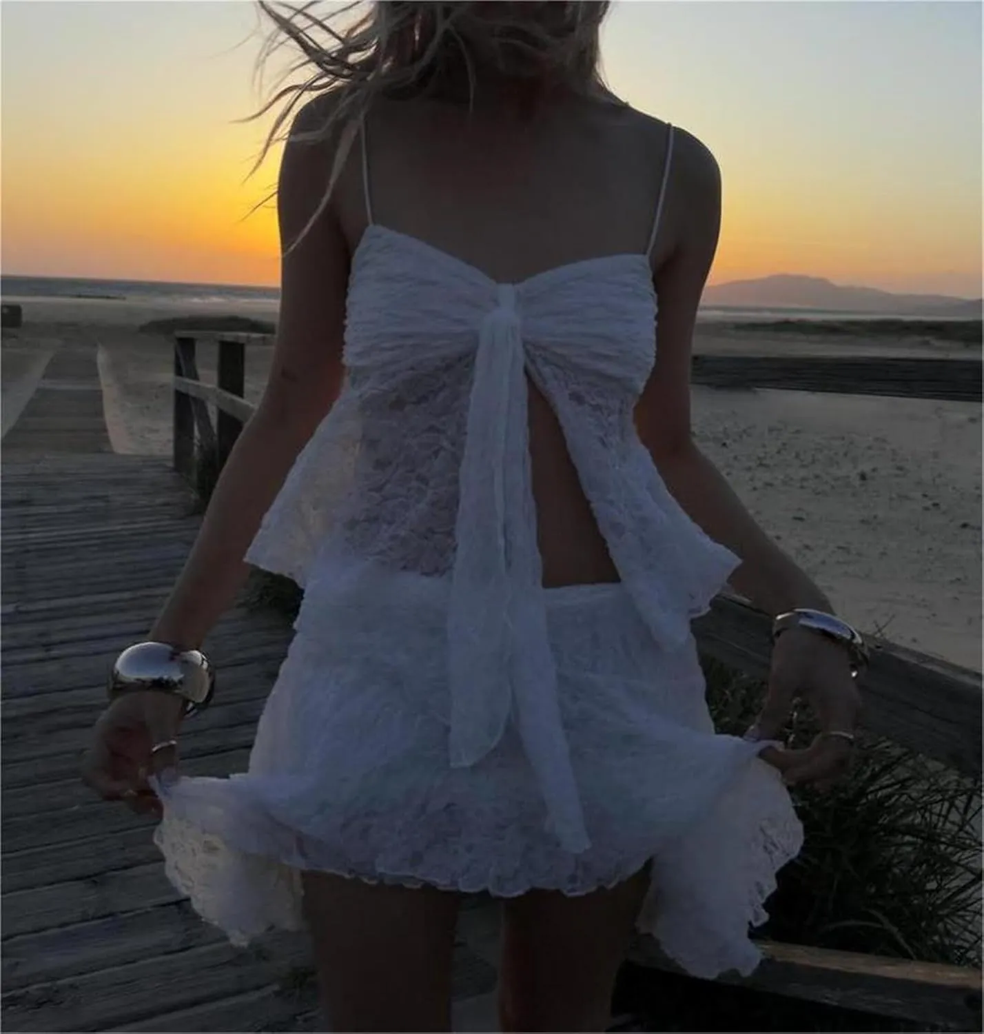 Women Ruffled Cami Tops Y2k Eyelet Lace Tank Top Cute Bow Detail Spaghetti Strap Solid Color Ruffled Hem Camisole