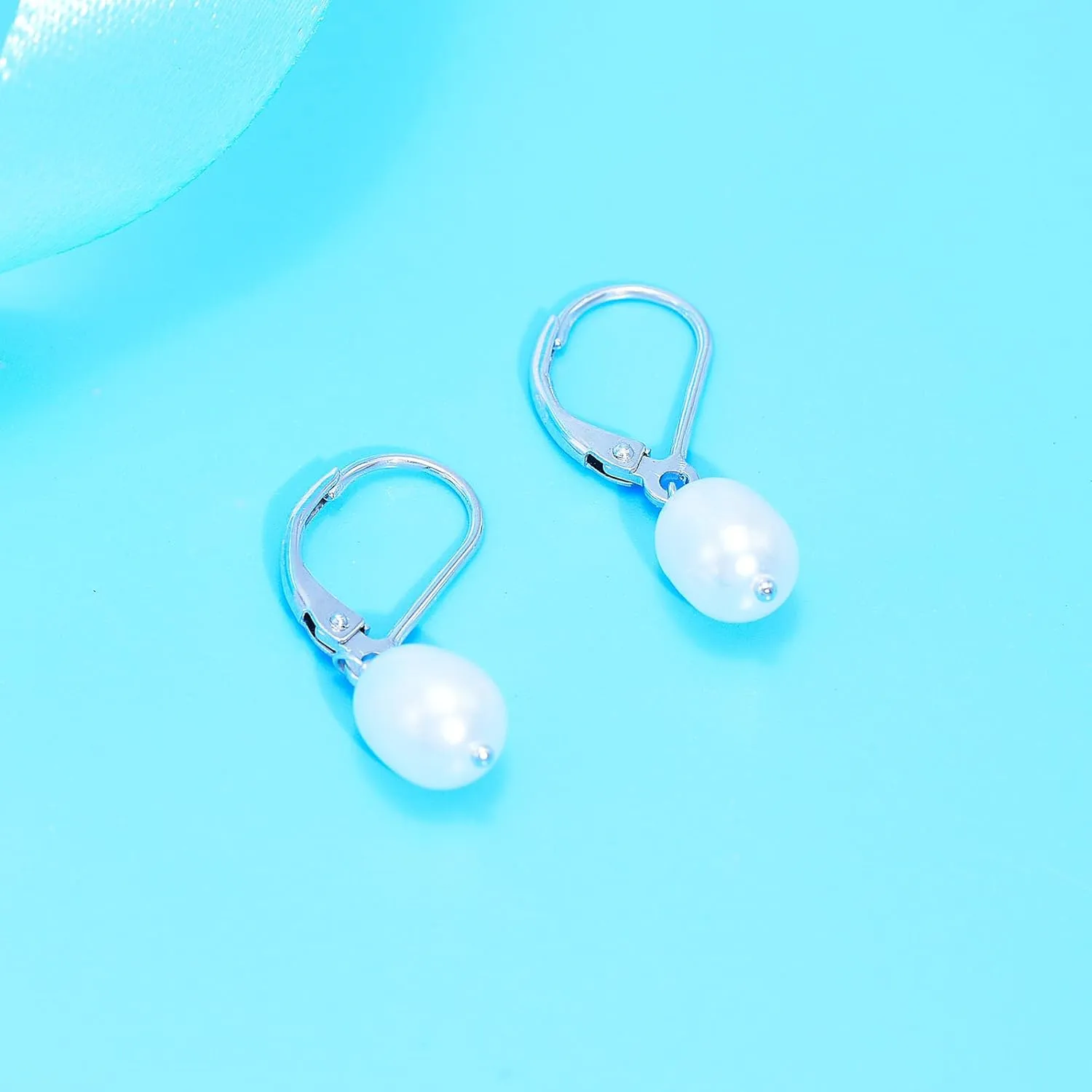 Women Silver Pearl Dangle Earrings, 14K White Gold Plated Pearl Drop Earrings for Teenagers