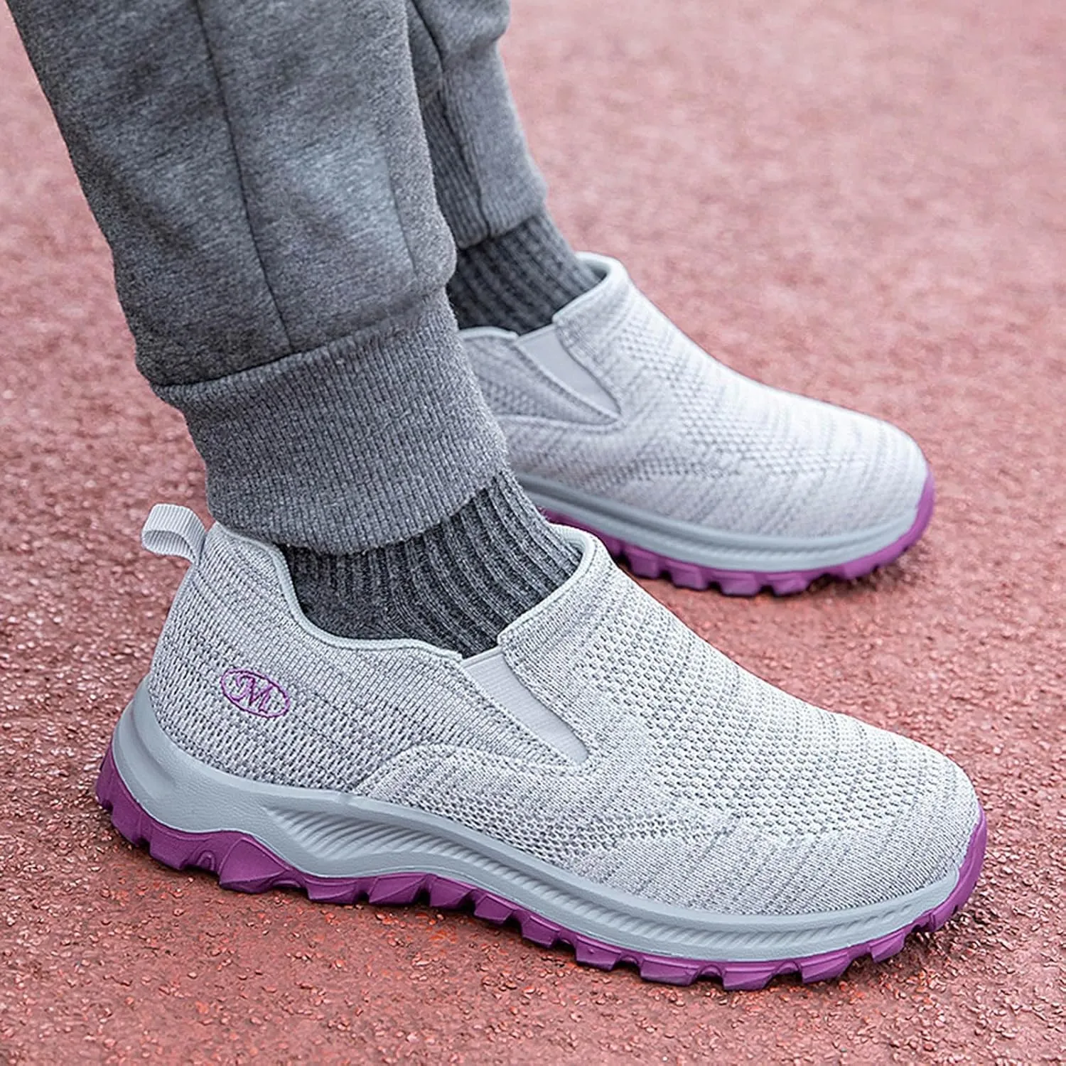 Women's Slip on Walking Shoes Dressy Knitted Non Slip Vintage Wide Running Shoes Breathable Mesh Sports Workout Tennis Shoes Fashion Lace Up Sneakers