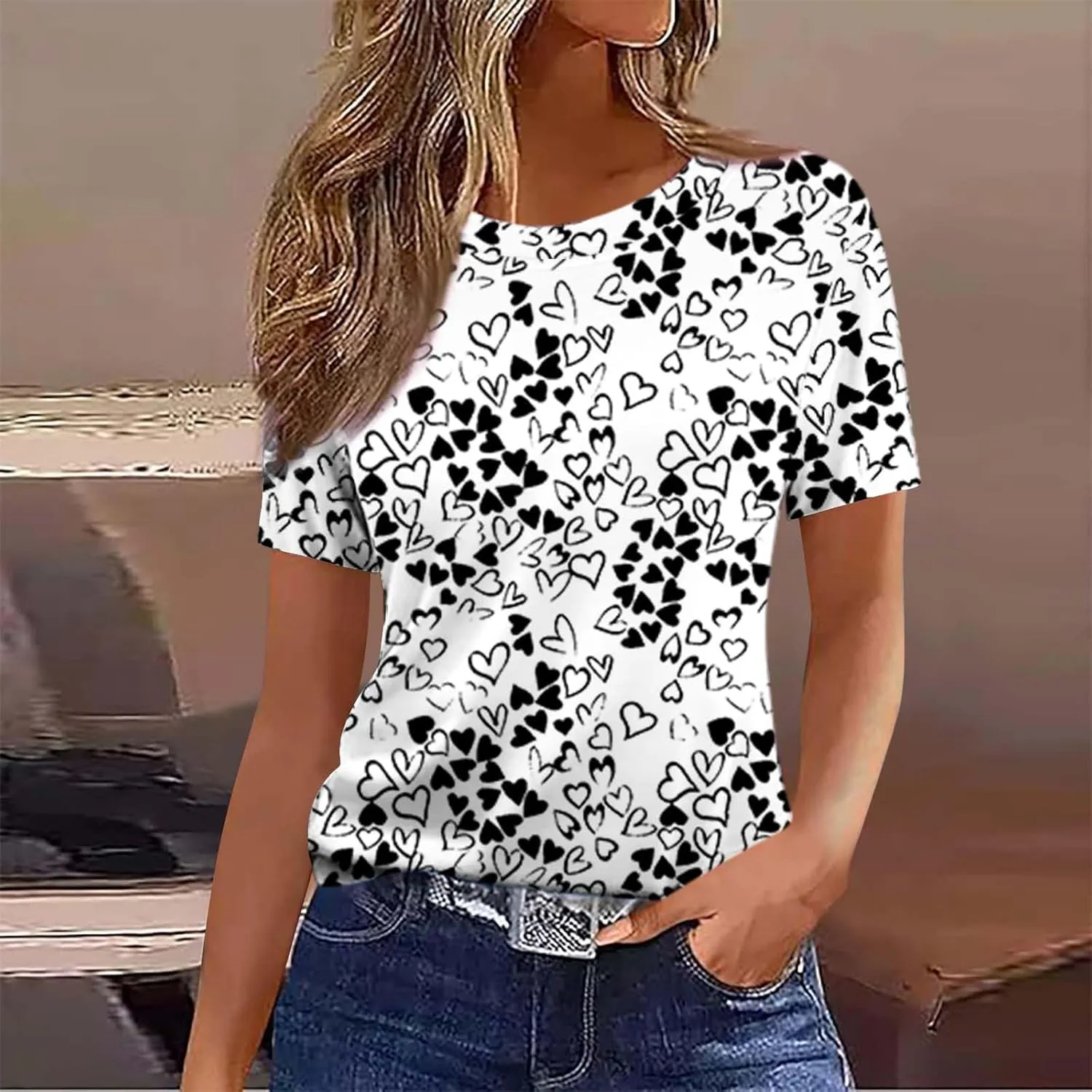 Womens Summer Tops 2025 Crew Neck Short Sleeve T Shirts Dressy Casual Blouses Cute Printed Tees Loose Trendy Outfits